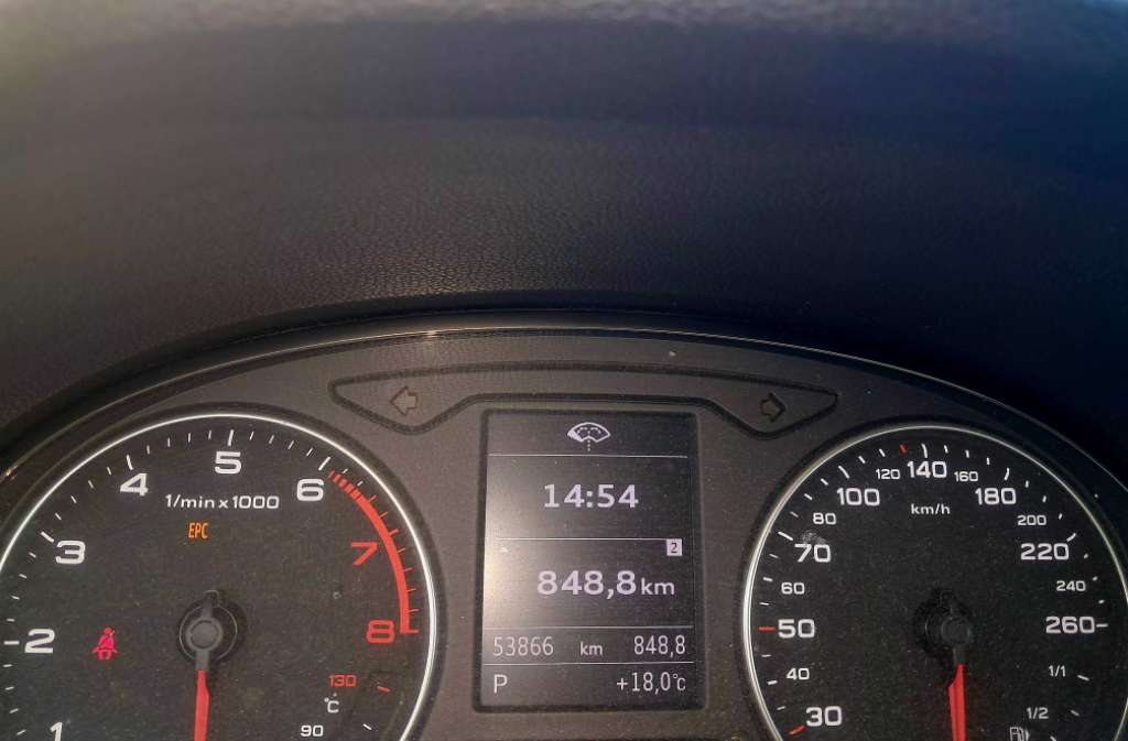 Vend Audi Q2 année 2021 en bon état