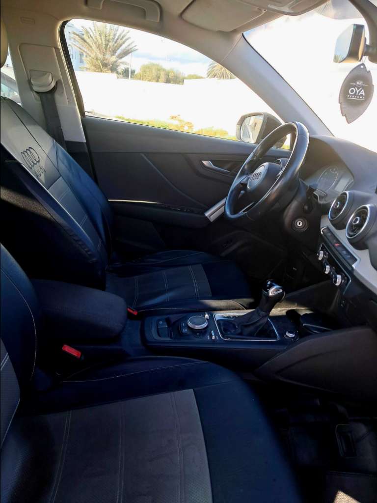 Vend Audi Q2 année 2021 en bon état