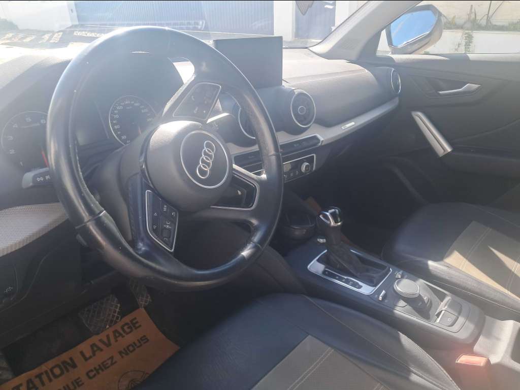 Vend Audi Q2 année 2021 