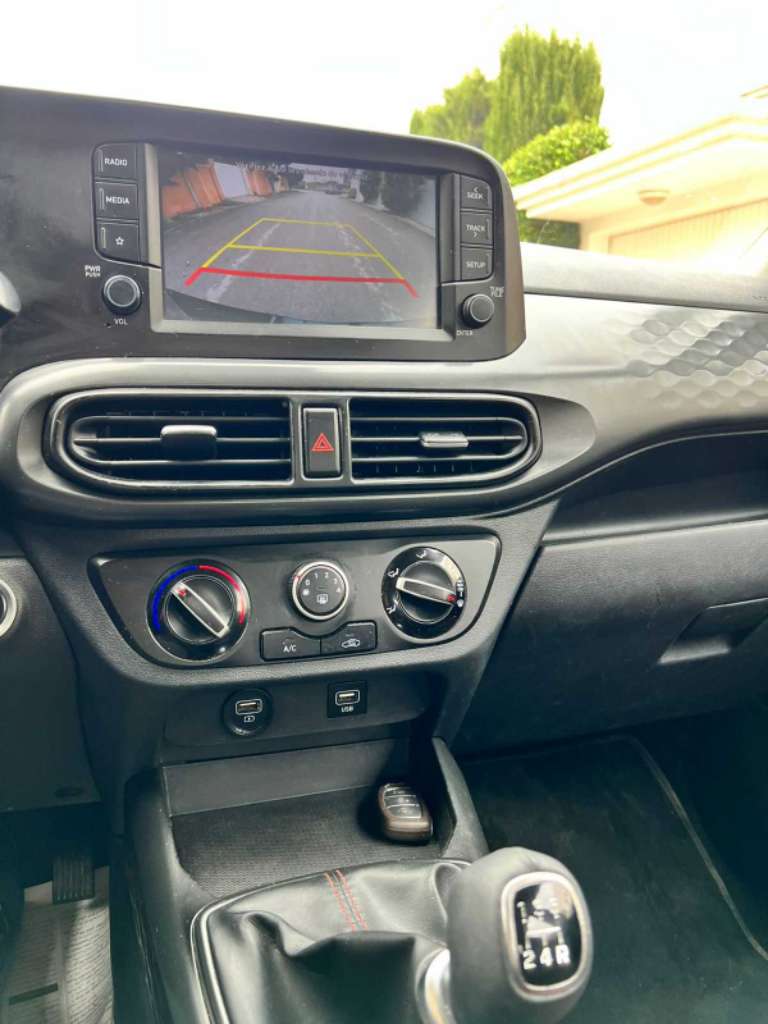 Hyundai grand i10 Essence  5chv 4 cylindre 