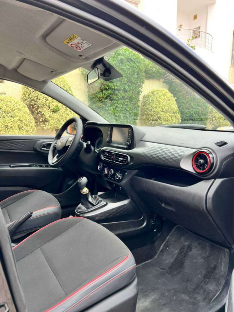 Hyundai grand i10 Essence  5chv 4 cylindre 