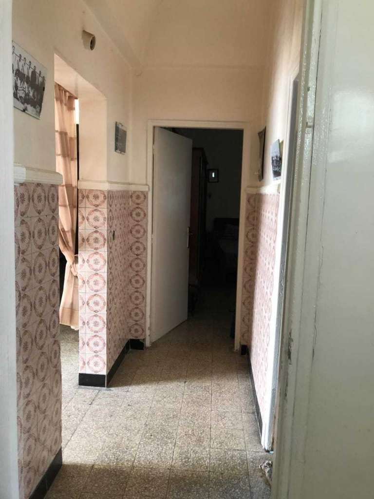  À Vendre – Villa à Ben Arous, Avenue Farhat Hached