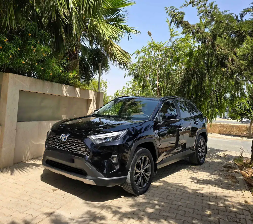 Toyota Rav4 essence/Hybride2.5 2023/07 ⛔️
🔁 on accepte l échange des voitures