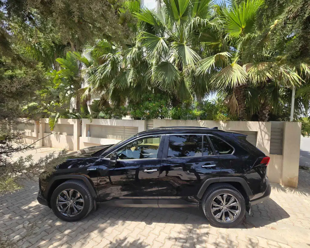 Toyota Rav4 essence/Hybride2.5 2023/07 ⛔️
🔁 on accepte l échange des voitures