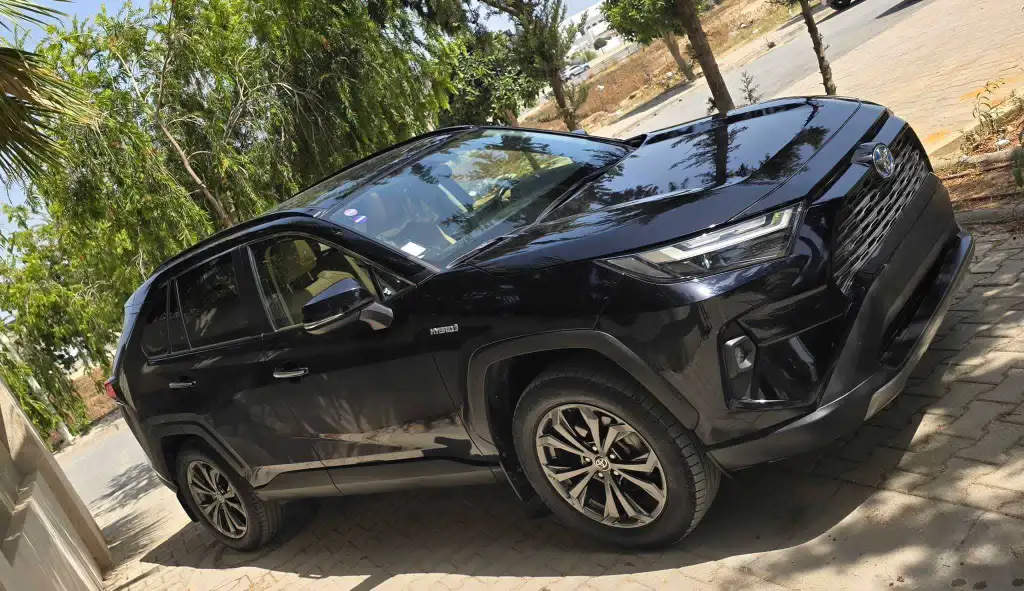 Toyota Rav4 essence/Hybride2.5 2023/07 ⛔️
🔁 on accepte l échange des voitures