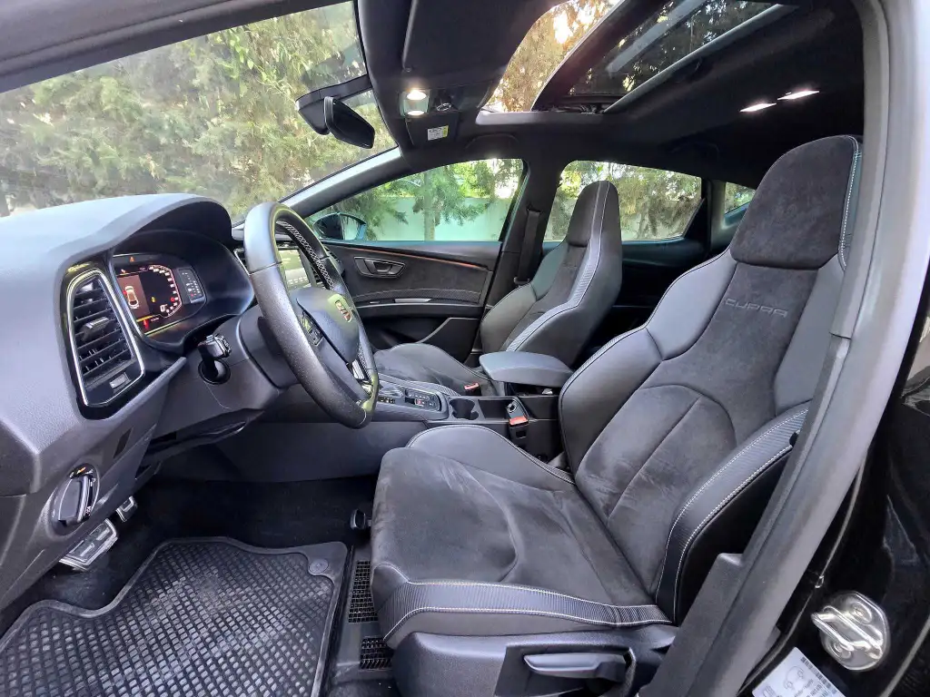 CUPRA 2020 ESSENCE 2LITRES 15.000KMđ„
đOn accepte l'Ă©change des voitures 29 130 012