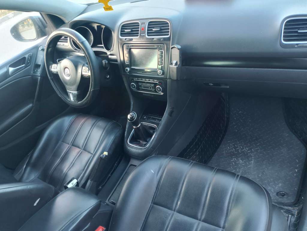 Golf 6 avec toit ouvrant 