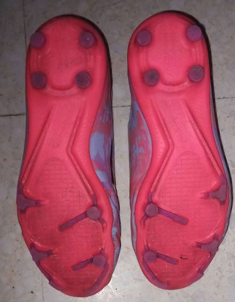 Crampons pointure 38 et 37.5