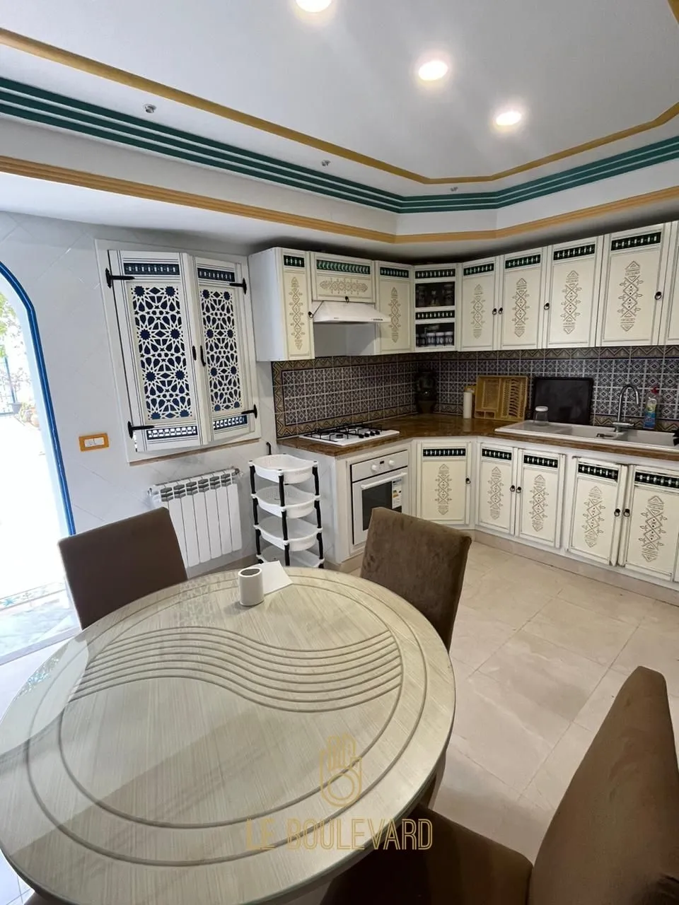 A louer villa S+2 style arabesque à Nabeul 