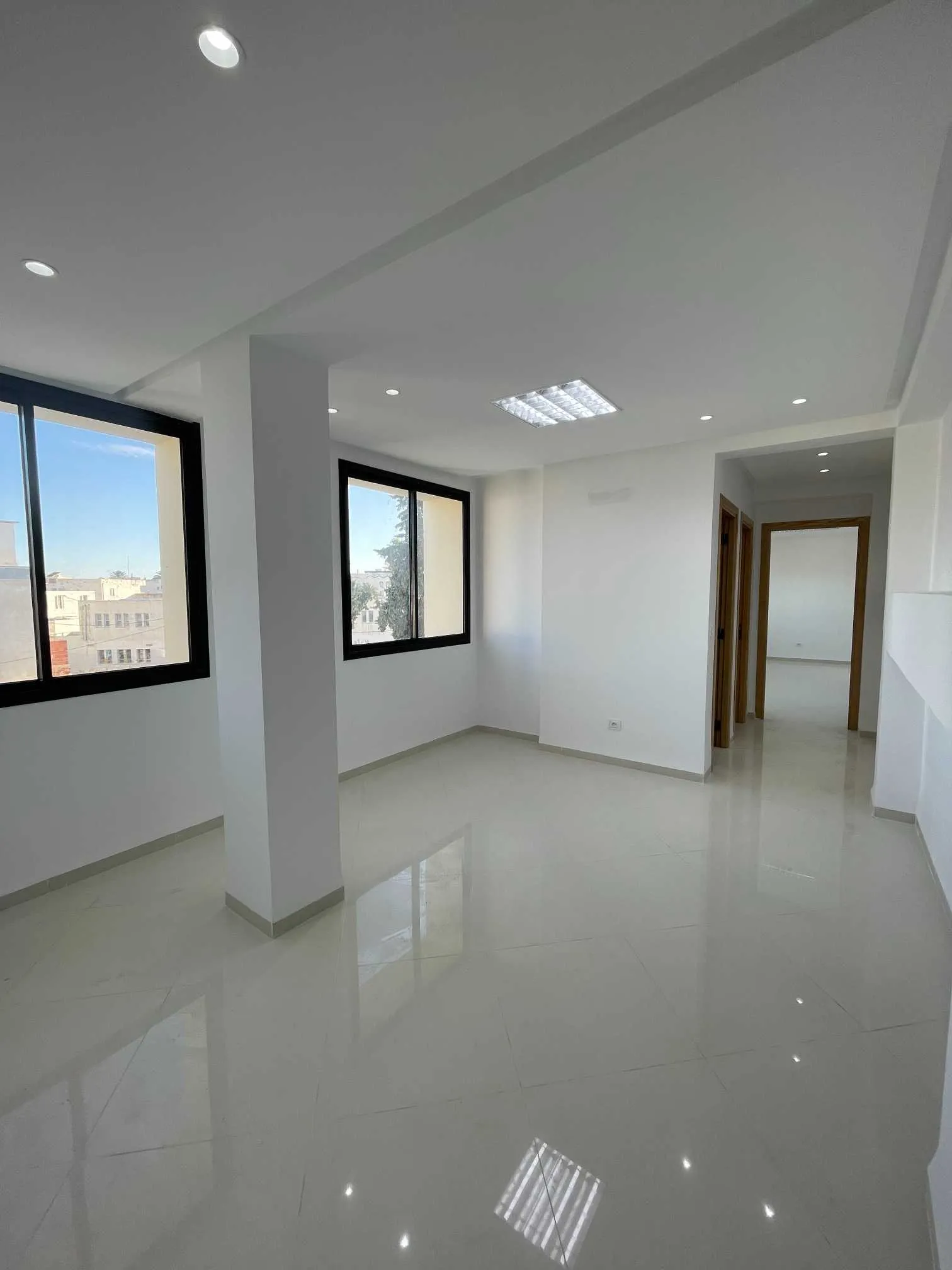 À louer – Bureaux neufs S+1 et S+2 à Monastir Centre-Ville