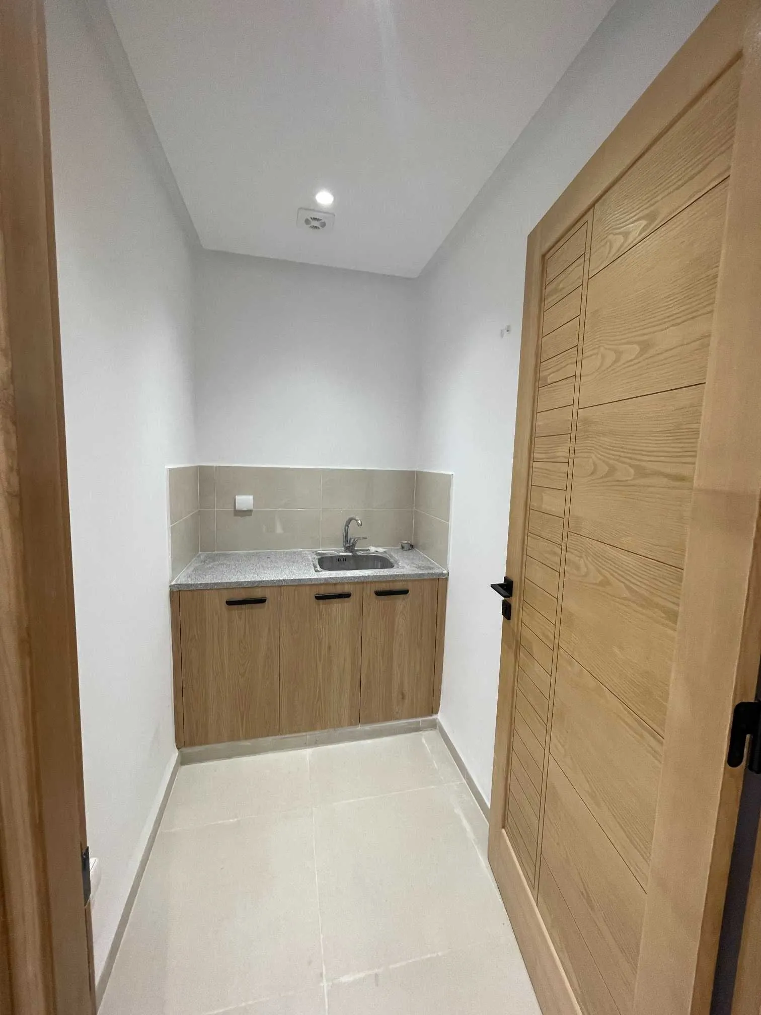 À louer – Bureaux neufs S+1 et S+2 à Monastir Centre-Ville