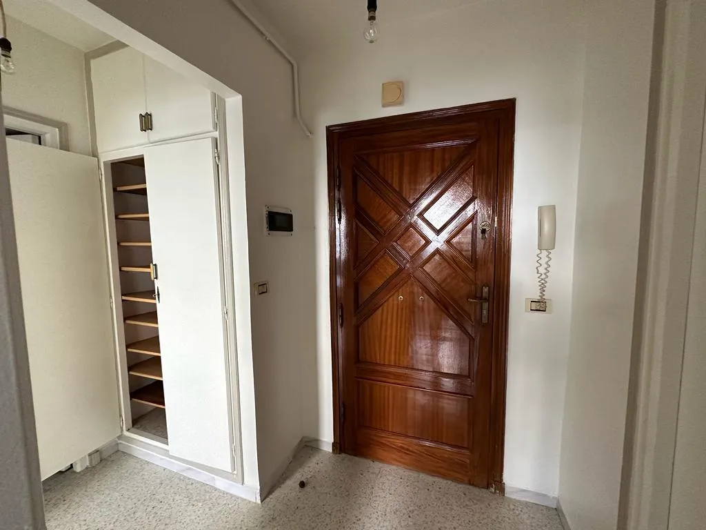 Très Bel appartement à vue dégagée sur Tunis centre