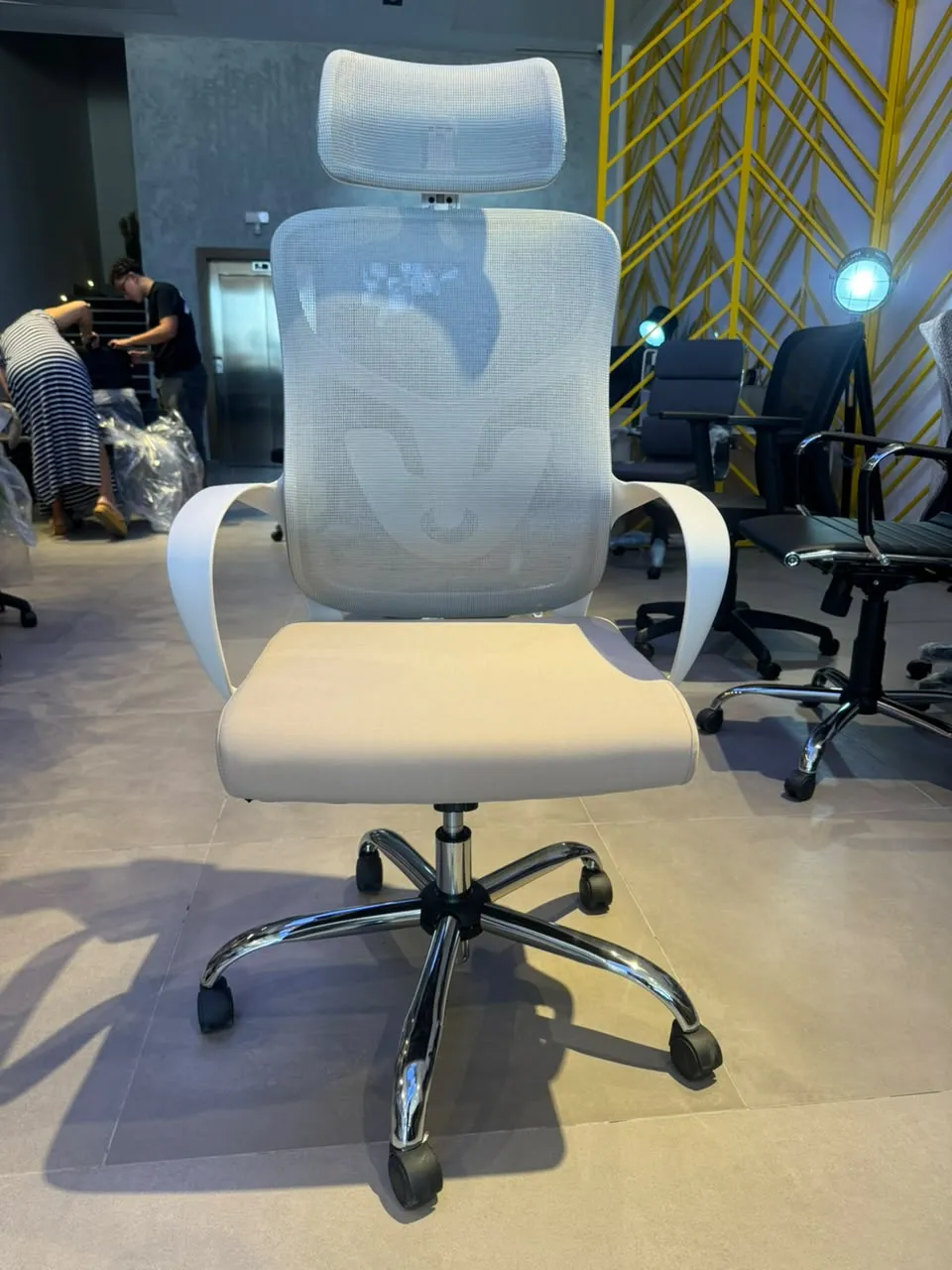 Chaise Bureau Alba Gris avec Accoudoir en Tunisie