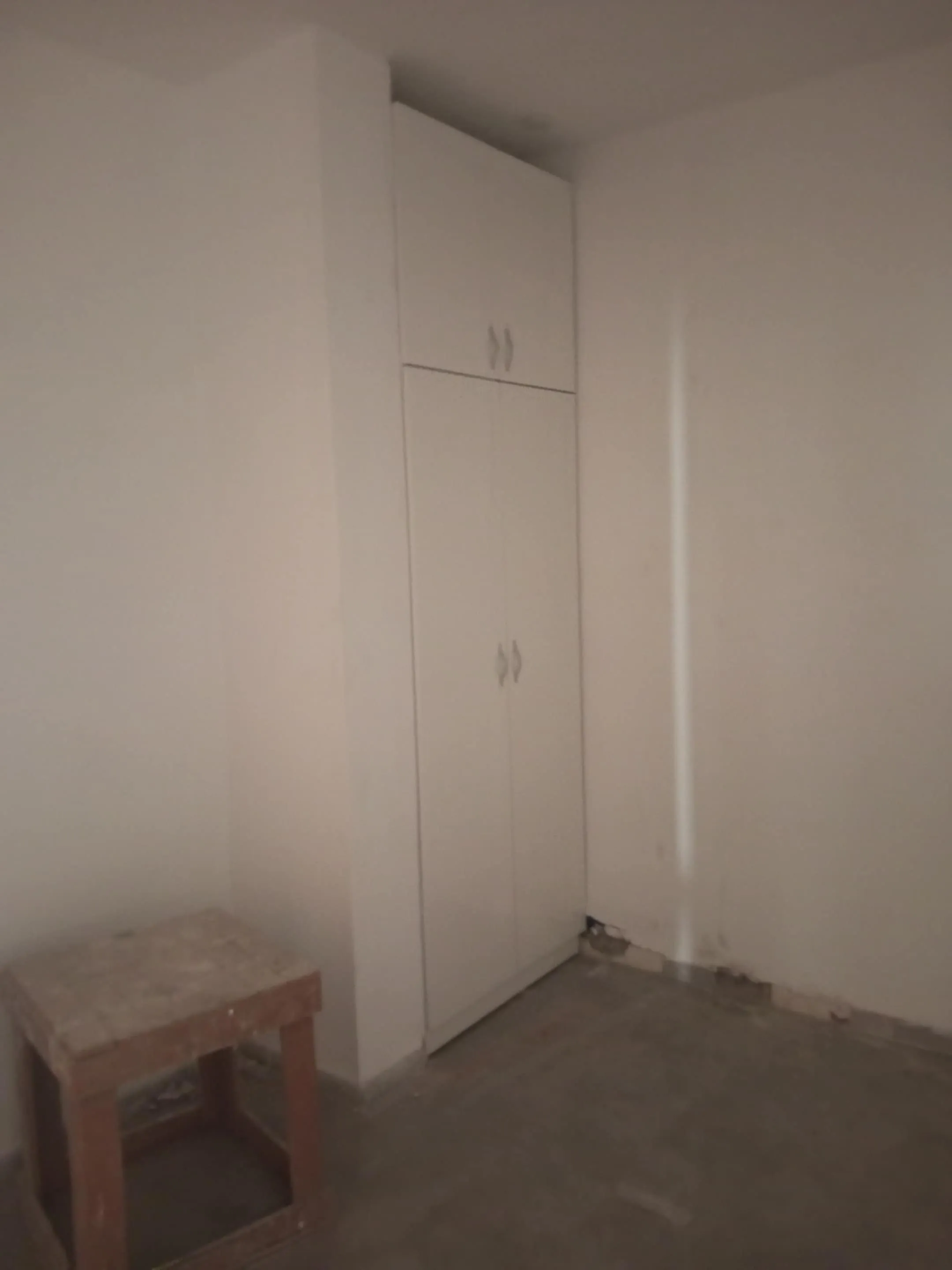  un appartement s+2 haut standing au 2éme étage a louer situé a khaznadar