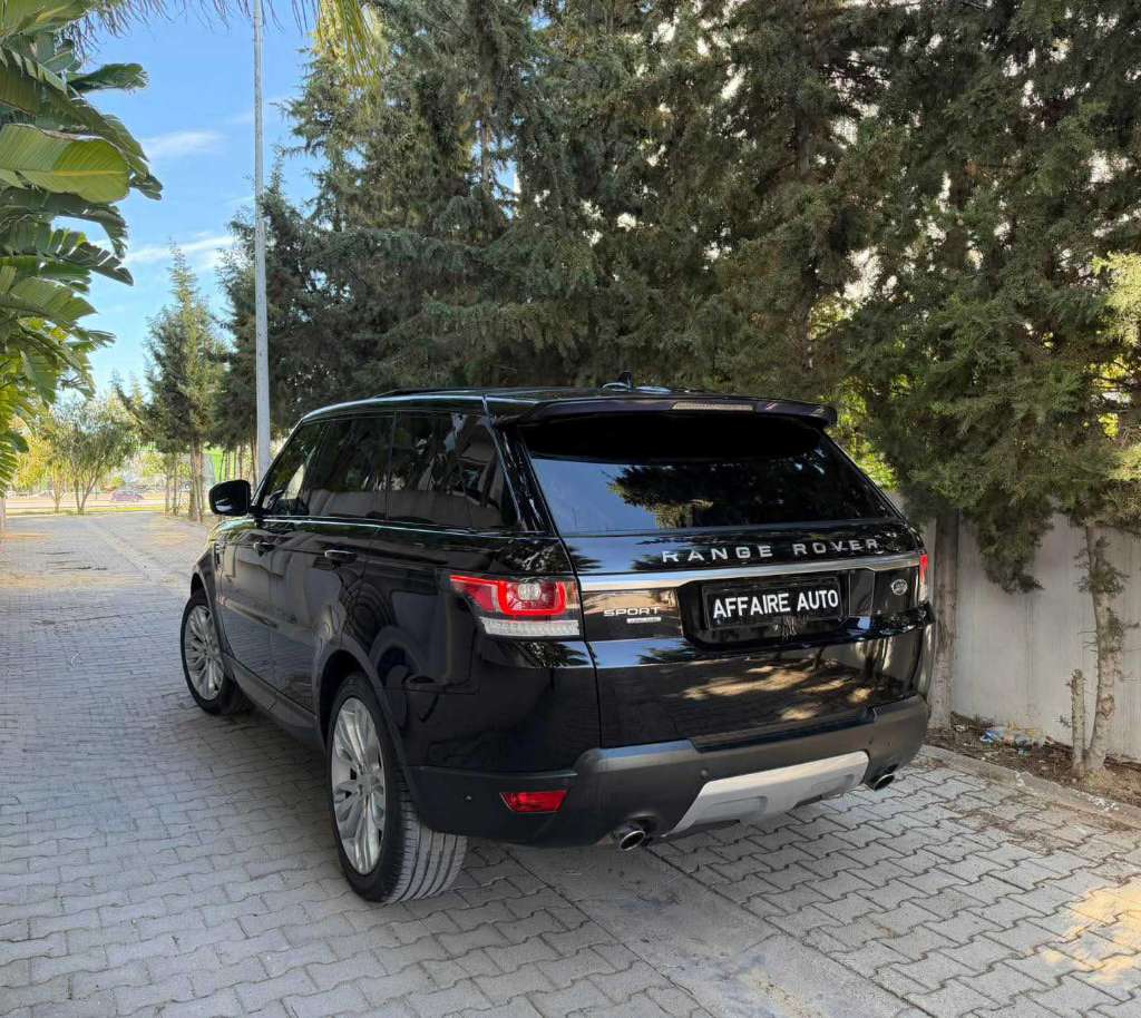Range Rover Sport diesel 3L 2017 seri 258⛔️  

Voiture puissante, confortable et bien