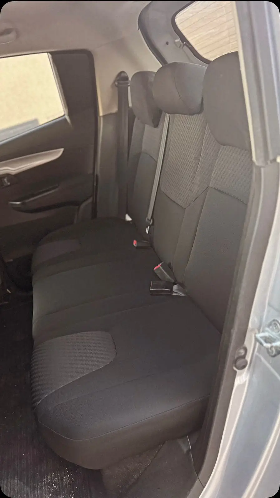 Mahindra kuv 100 k6+
