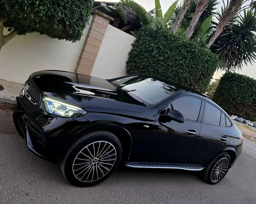 ⛔️Mercedes🇩🇪GLC300e 2025 8000km 4matic⛔️ 
        🔁 on accepte l échange des voitures 
       