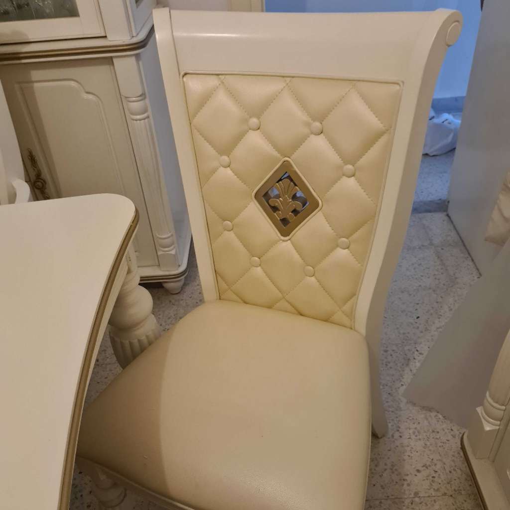 Foursa salle à manger royale neuve 