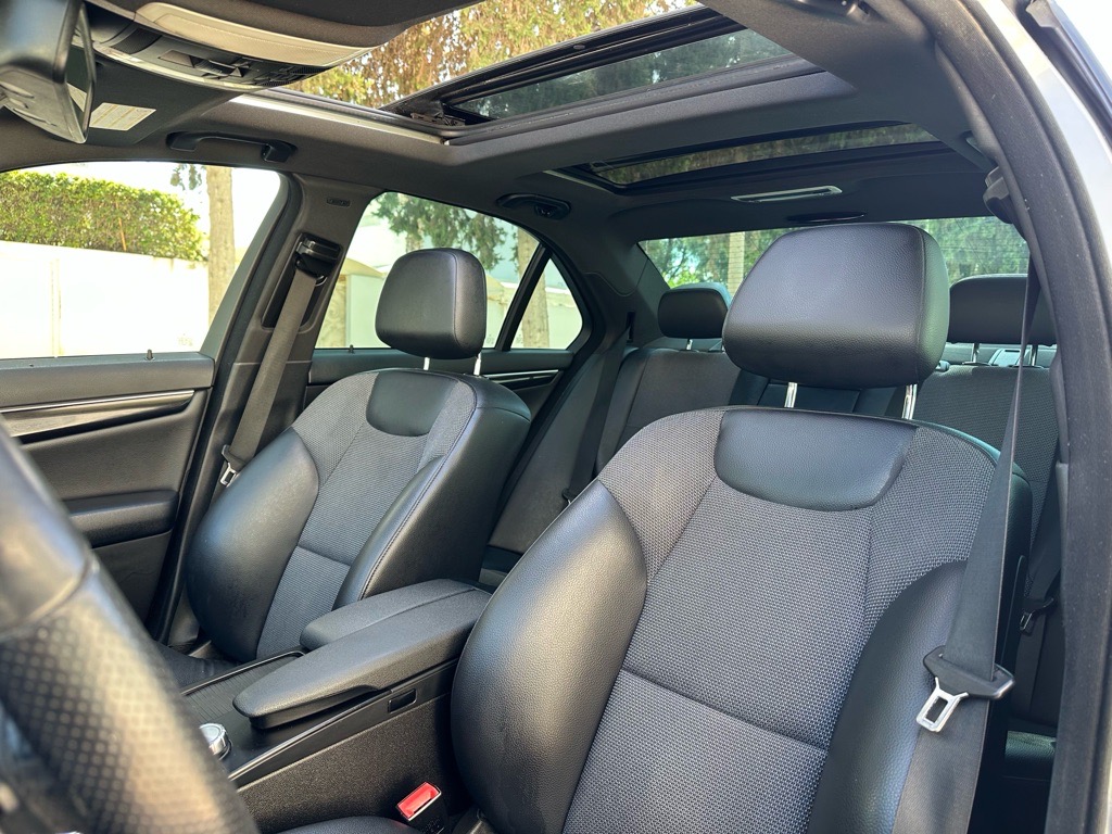 Mercedes c180 restyle phase 2 kit Amg pack night edition sport etat neuf