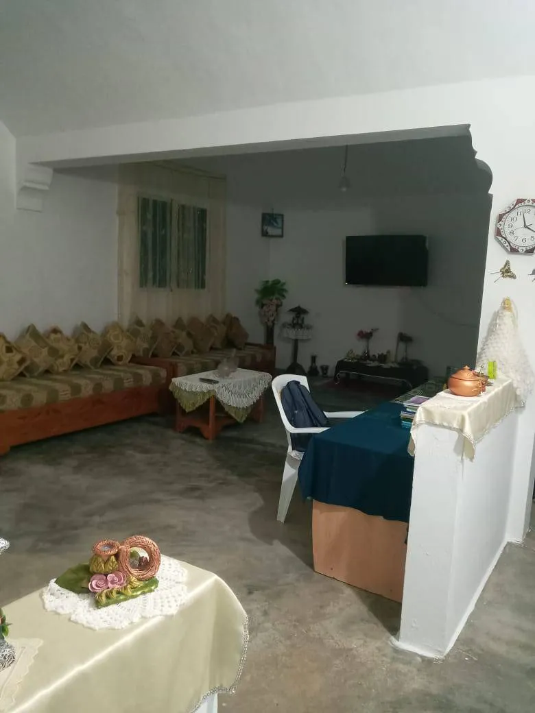 maison avec un garage à vendre