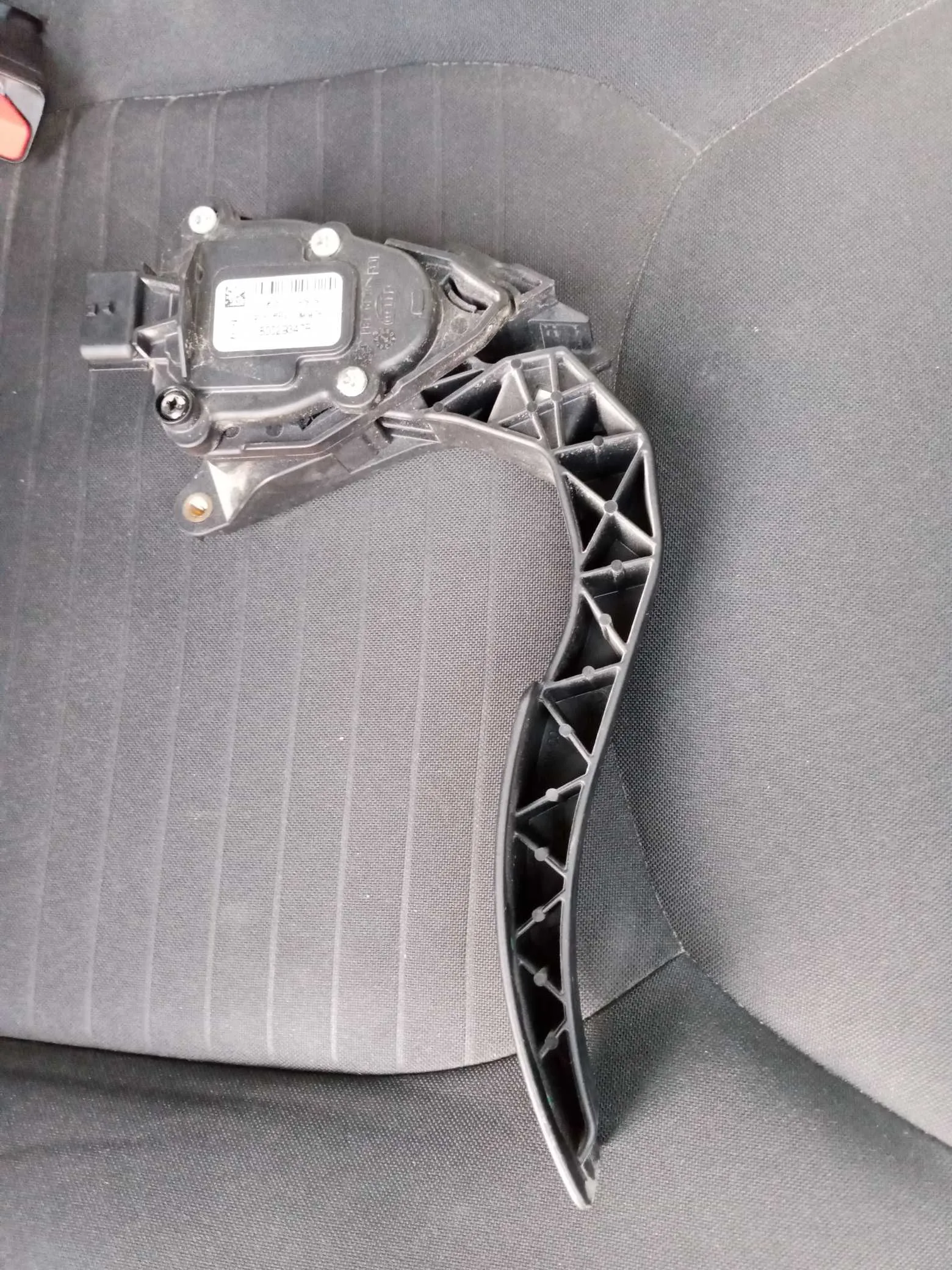 Pédale Accélérateur CLIO 4 Dynamique Intacte