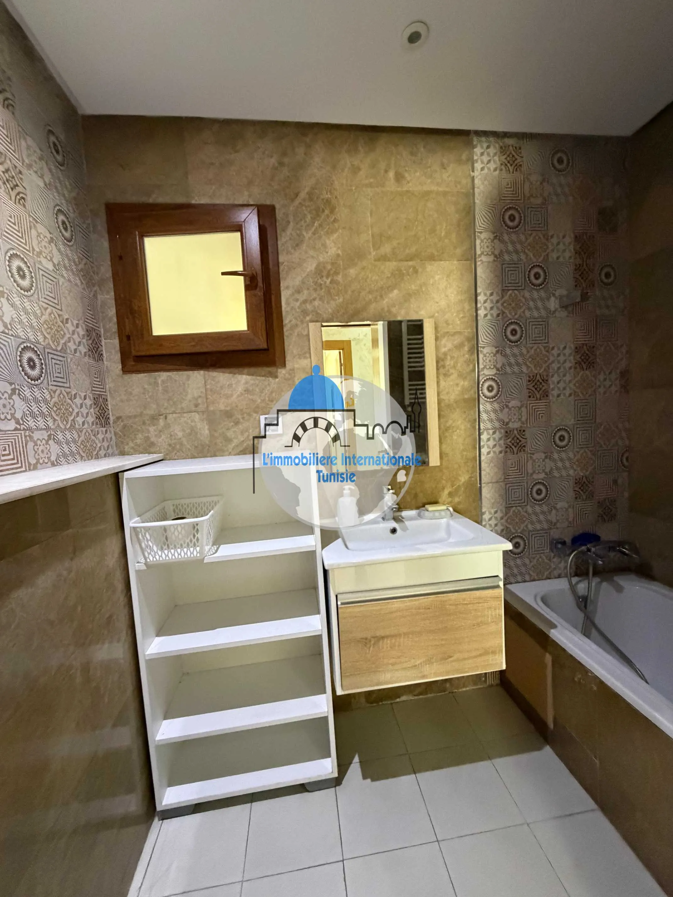 appartement S3 meublé de haut standing situé à Sahloul 4