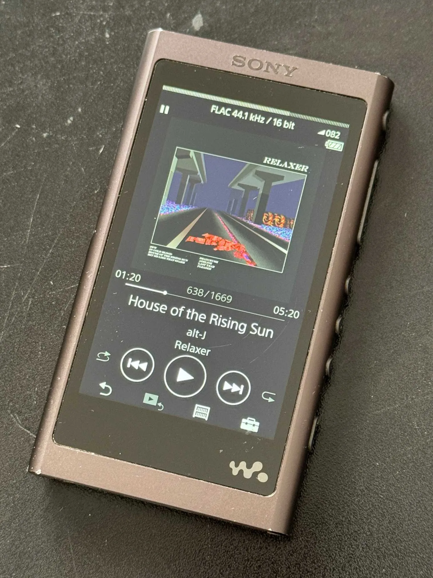 Walkman Sony NW50 — 300 DT
