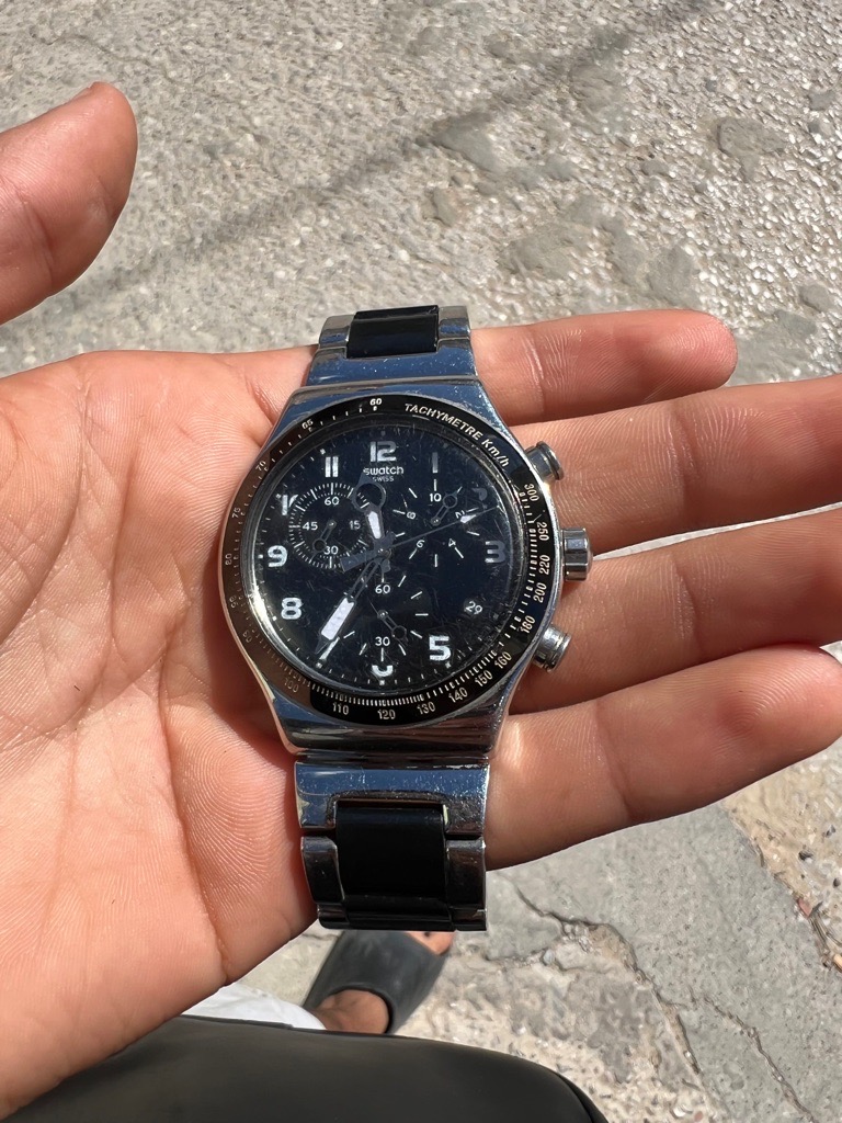Montre homme Swatch Irony Chronograph “Speed Up” (Modèle YVS441G)