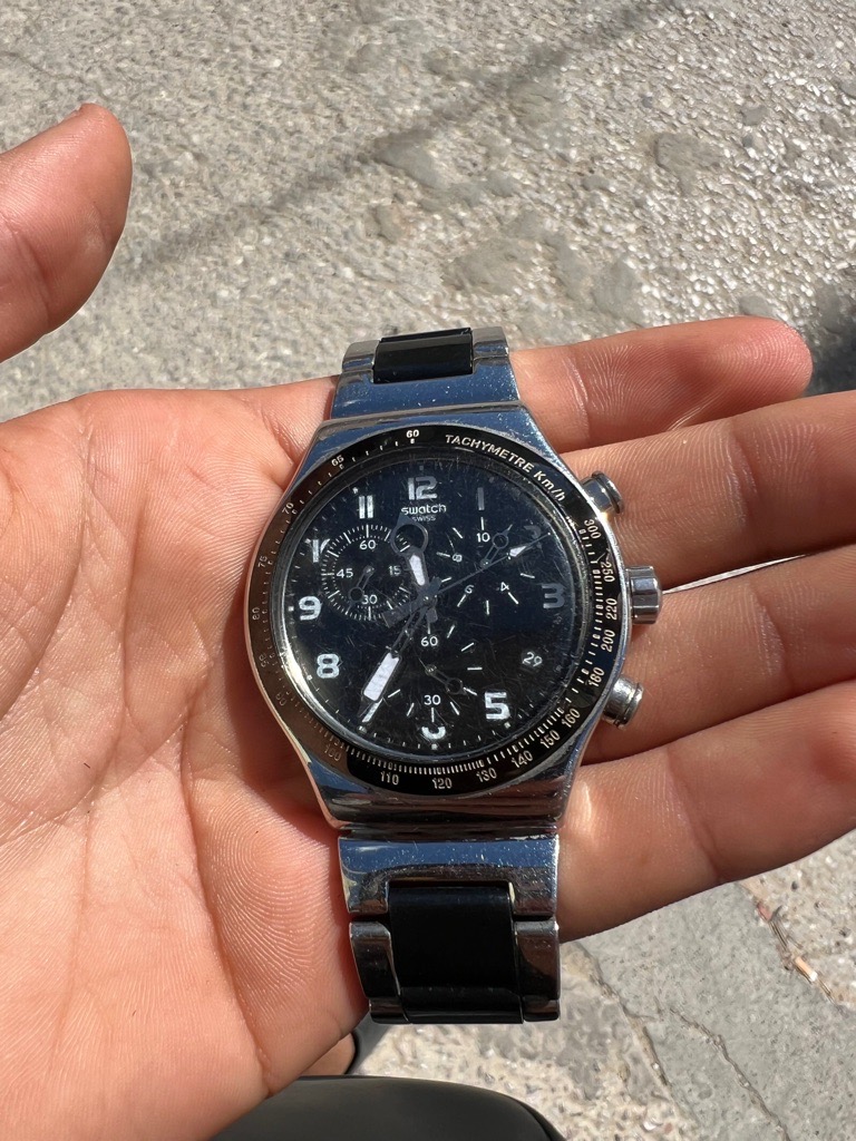 Montre homme Swatch Irony Chronograph “Speed Up” (Modèle YVS441G)