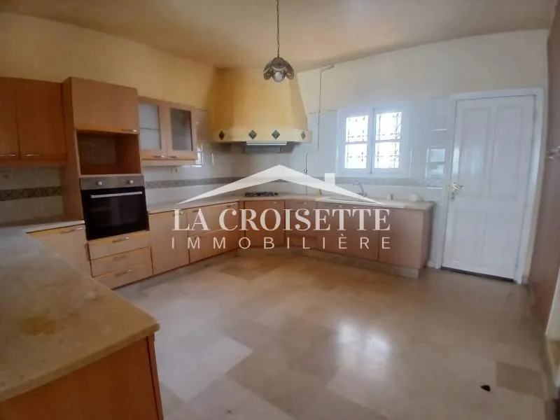 Duplex s4 meublé avec terrasse à La Marsa MDL0692