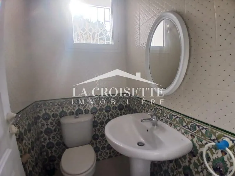 Villa S+5 avec piscine à louer à Gammarth MVL0047