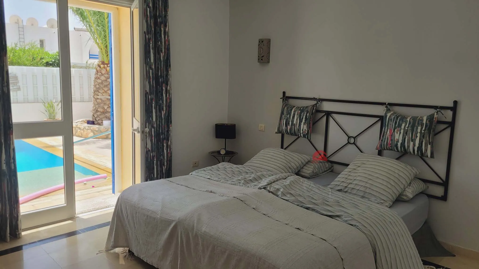 BELLE VILLA AVEC PISCINE PRIVÉE EN ZONE TOURISTIQUE DJERBA - RÉF V623