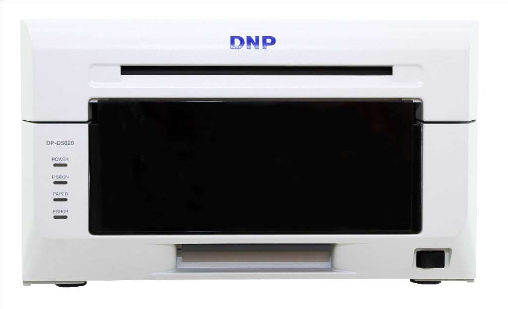 imprimante dnp ds 620 en très bon état , avec consommable , tél 98508252