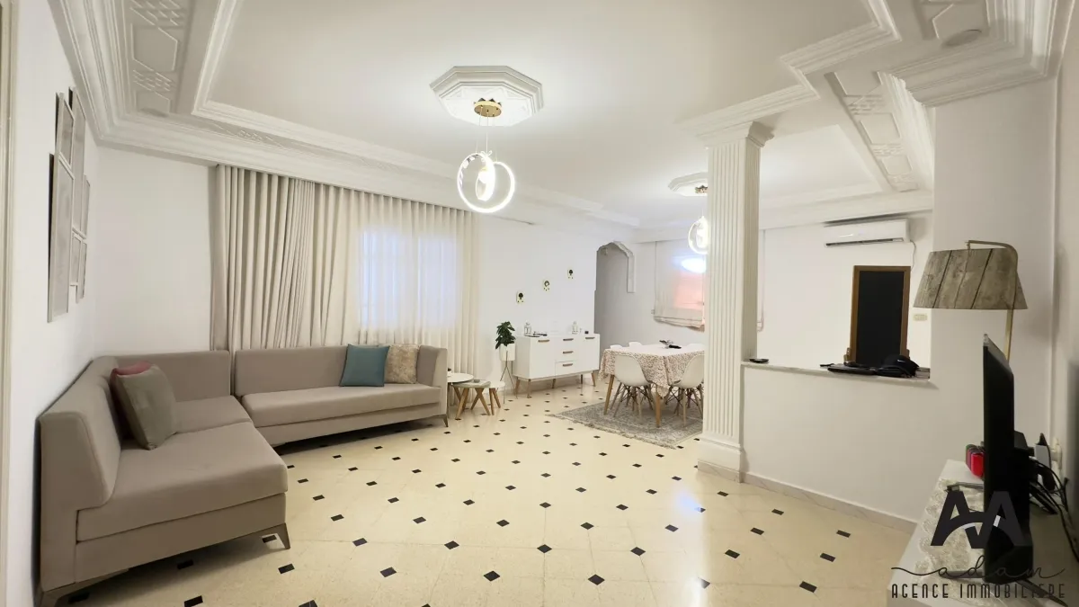 Etage de villa s+2 meublé à Nabeul.