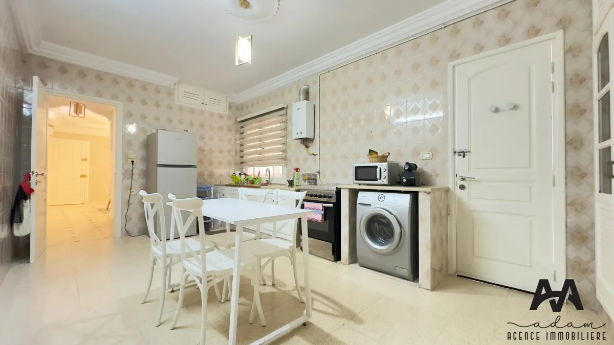Etage de villa s+2 meublé à Nabeul.