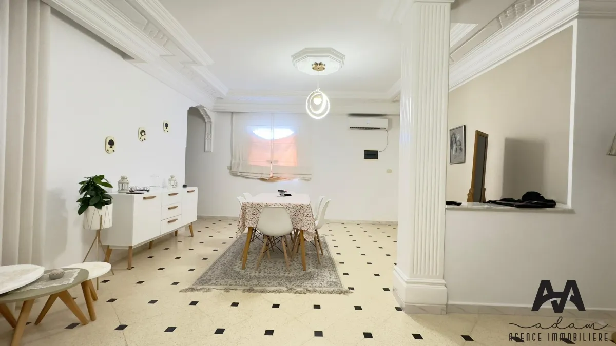 Etage de villa s+2 meublé à Nabeul.