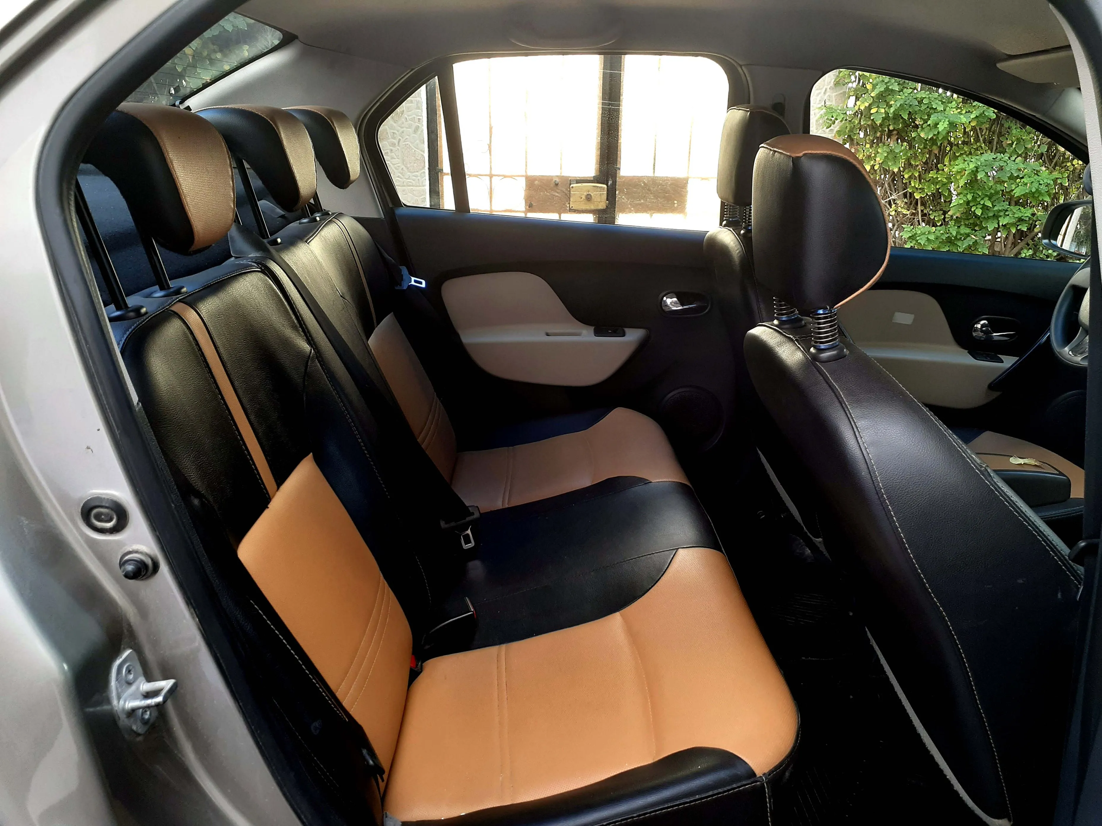 Renault symbol Élégance première main tu 185