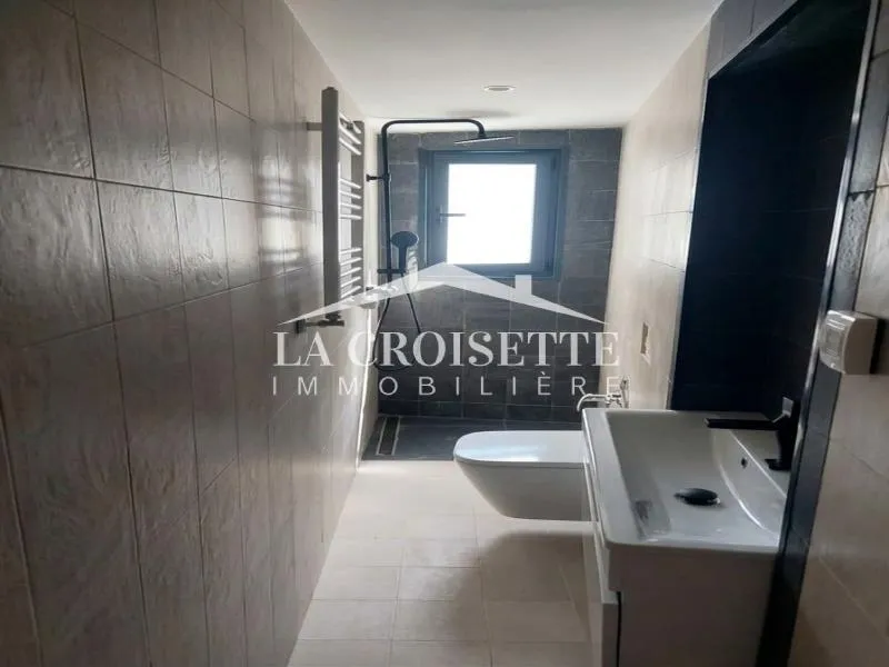 villa S+2 avec jardin et piscine à Gammarth MVL0136