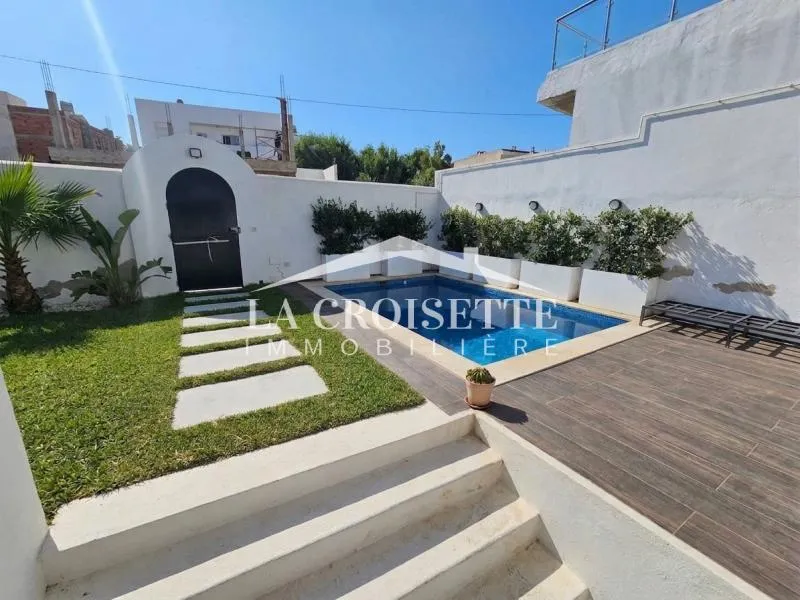 villa S+2 avec jardin et piscine à Gammarth MVL0136