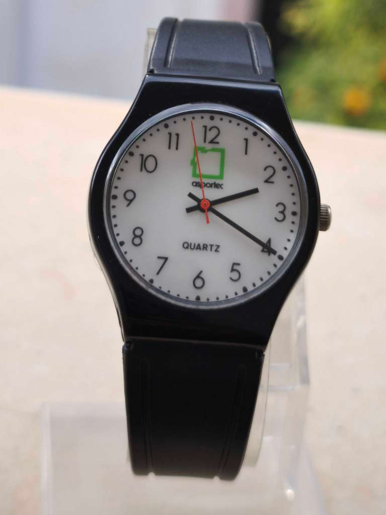 Montre asportec quartz diamètre 33mm 