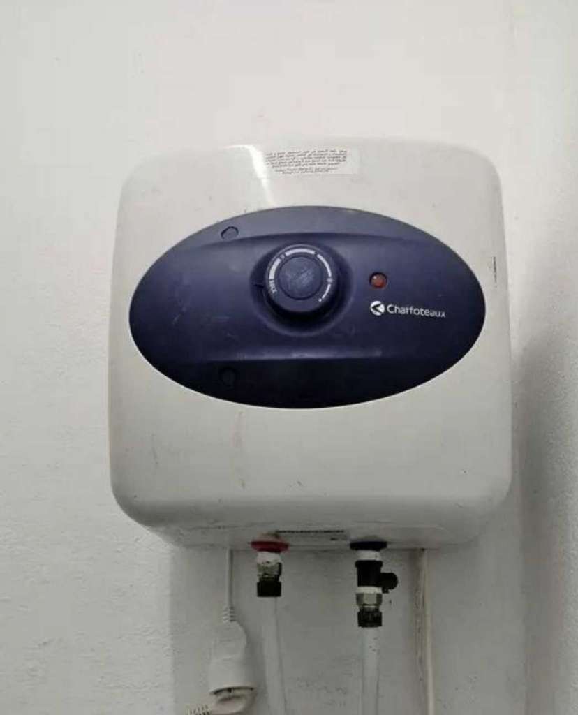 chauffe bain 15 litres ممكن التوصيل 