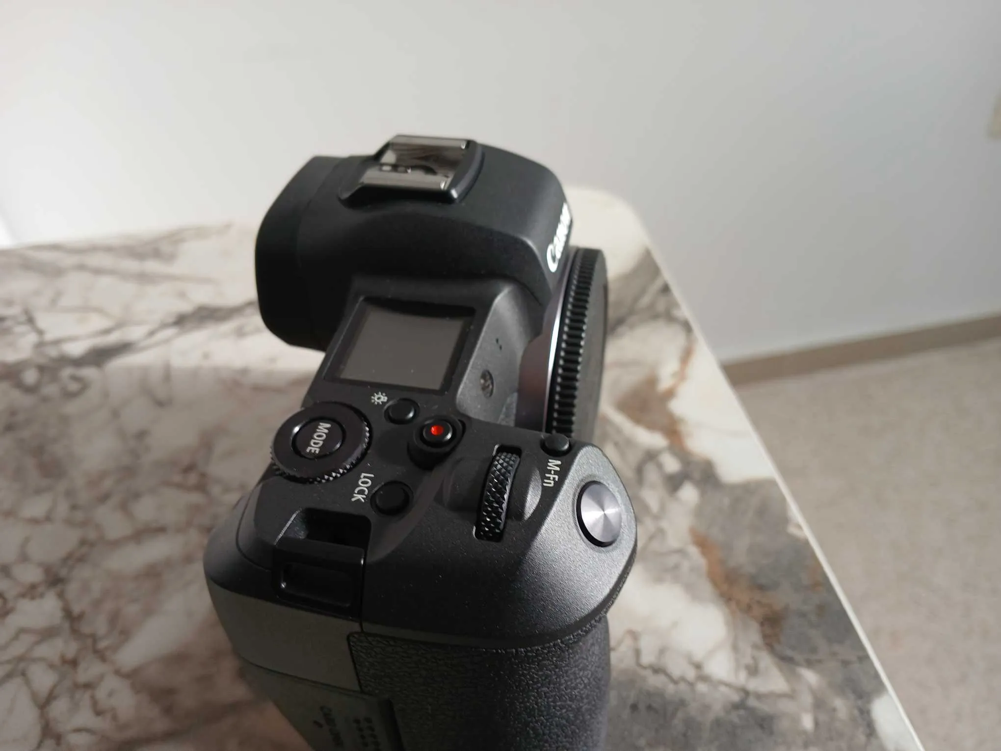 📸 Canon EOS R – Hybride Plein Format | Occasion Importé de France