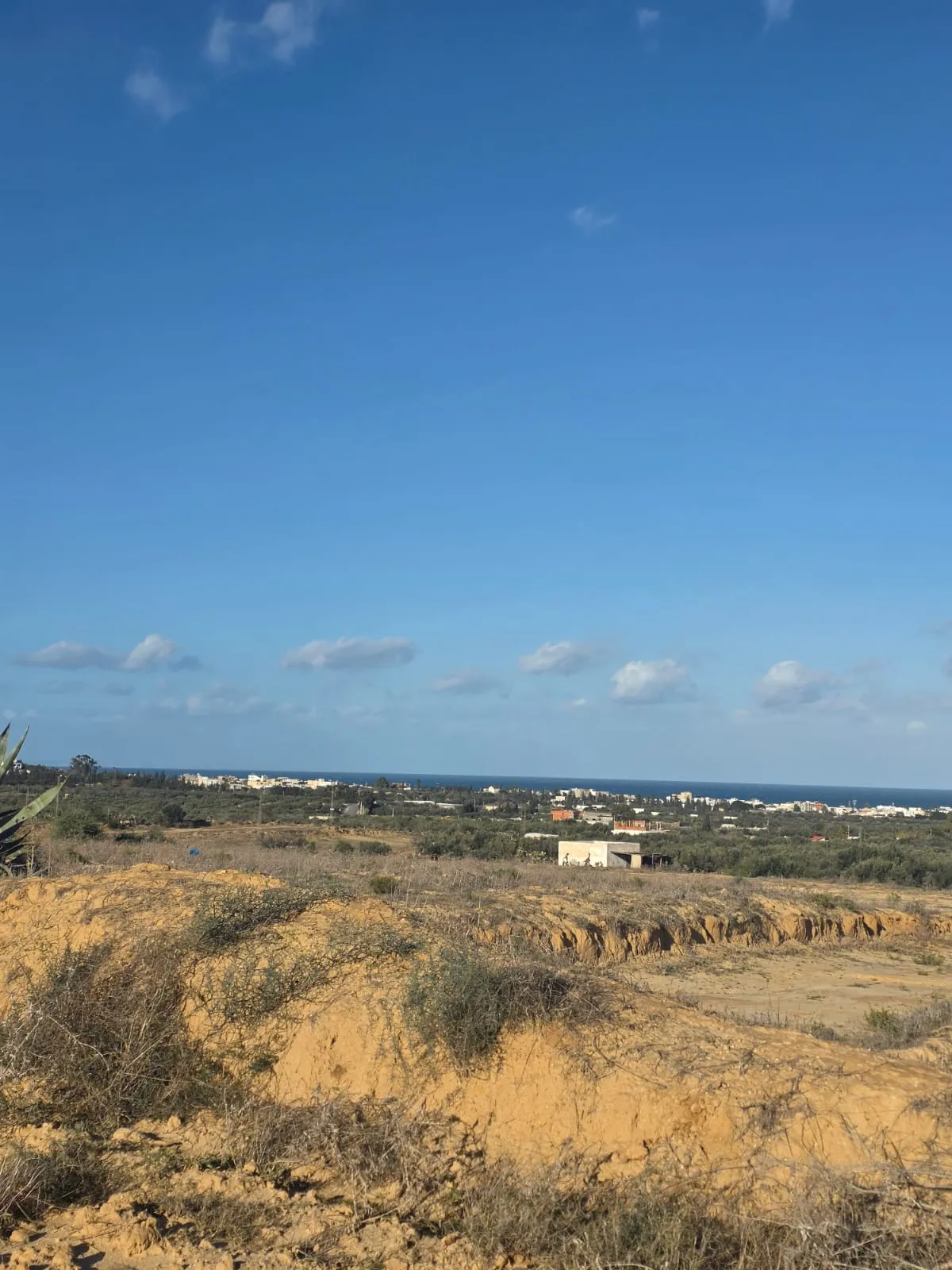 Terrain Collectif avec vue mer En Vente à Chott Mariem