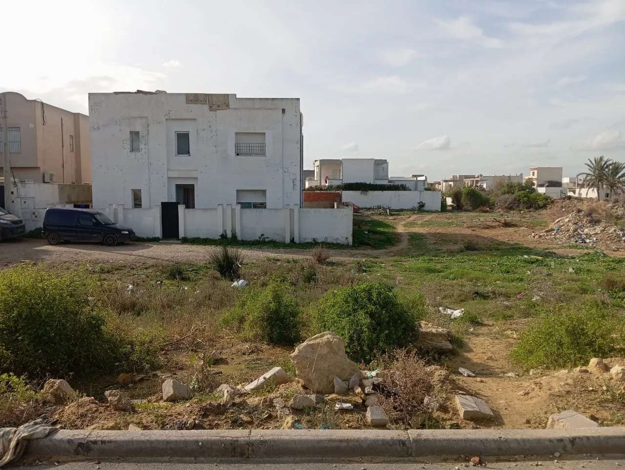 261 m2 à vendre à la soukra