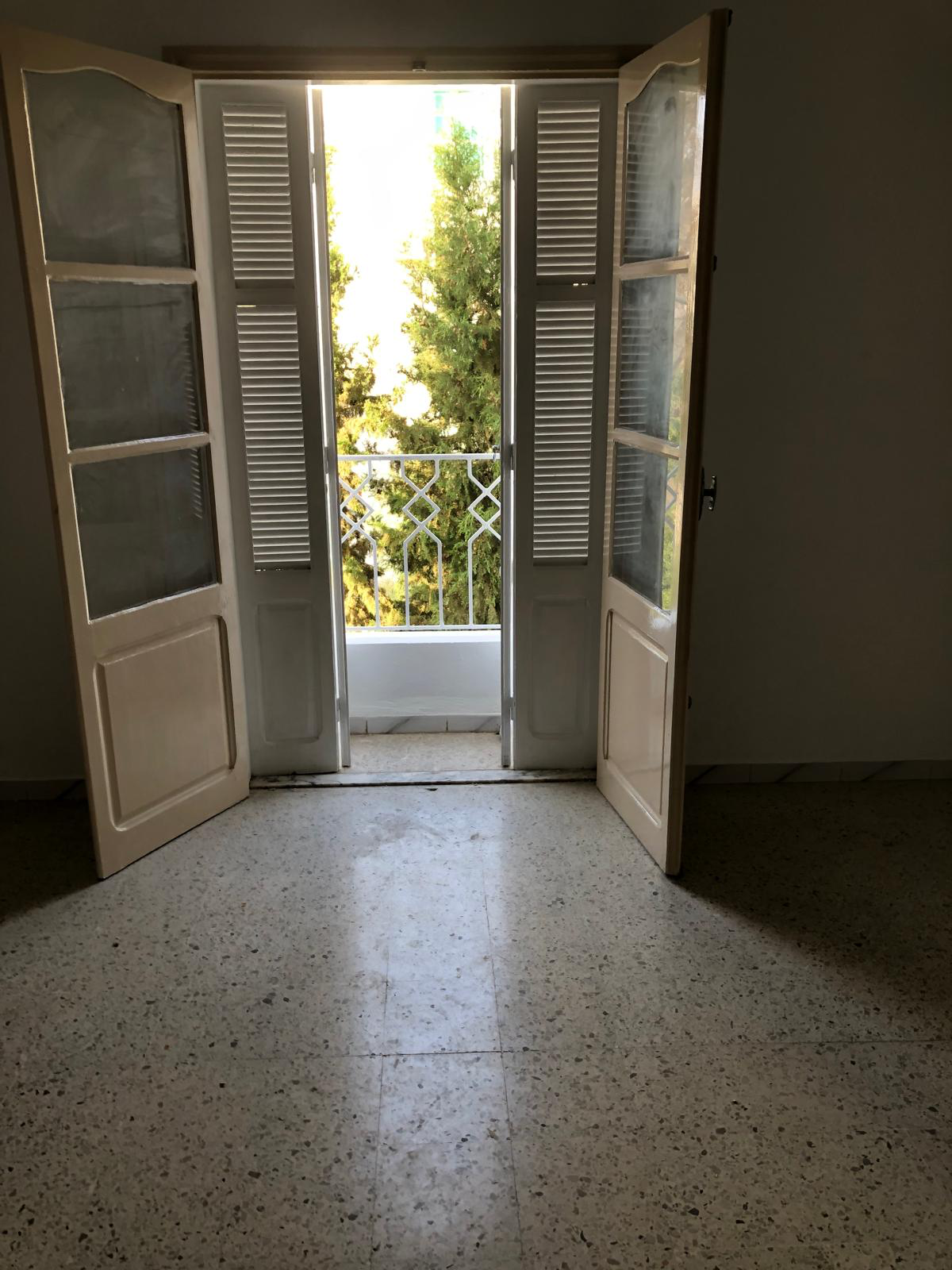 Vente d un appartement s+3 El Mourouj 5
