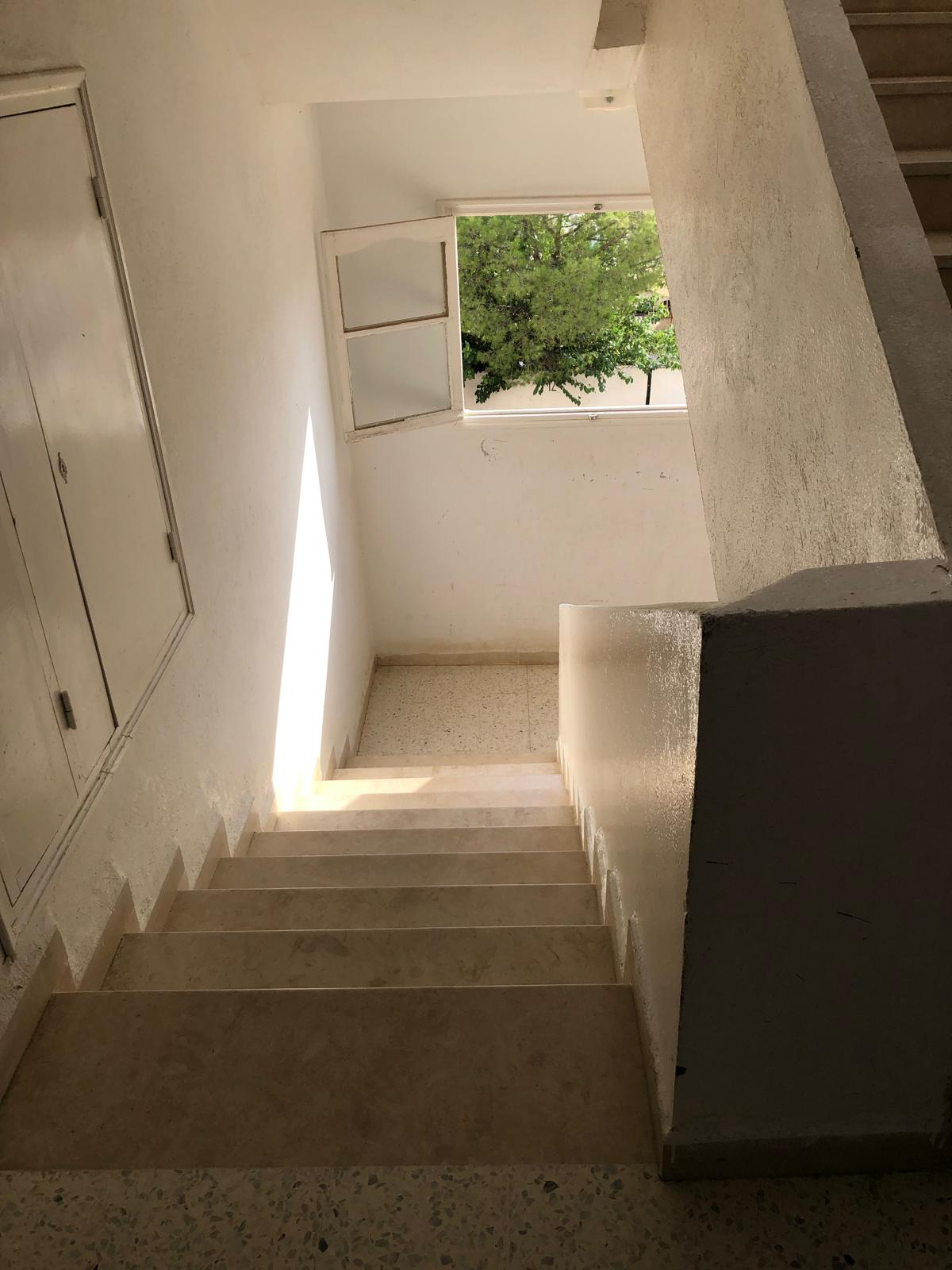 Vente d un appartement s+3 El Mourouj 5