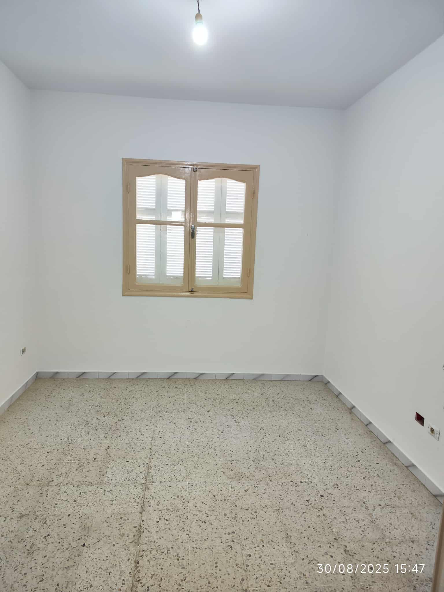 Vente d un appartement s+3 El Mourouj 5