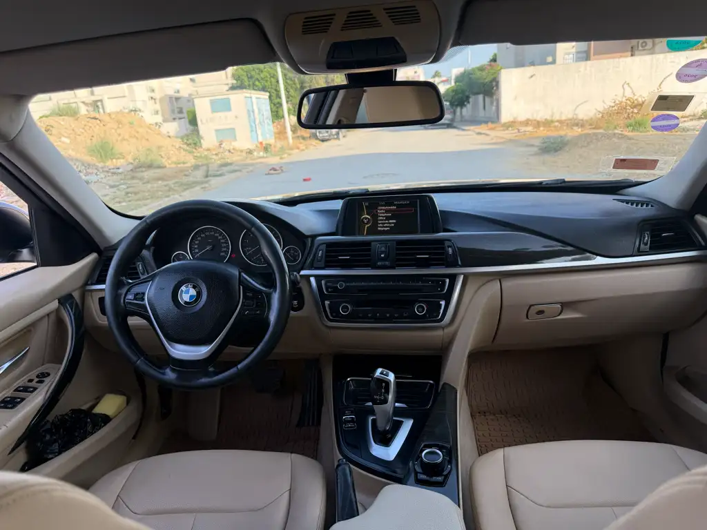 Bmw f30 model 2014