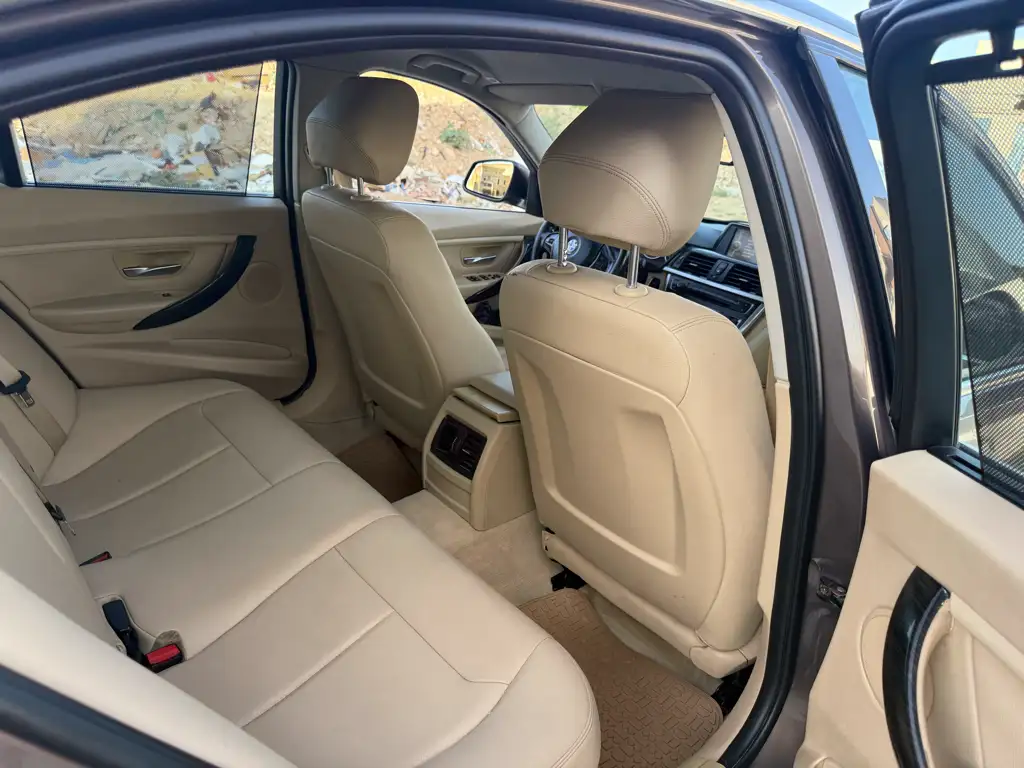 Bmw f30 model 2014