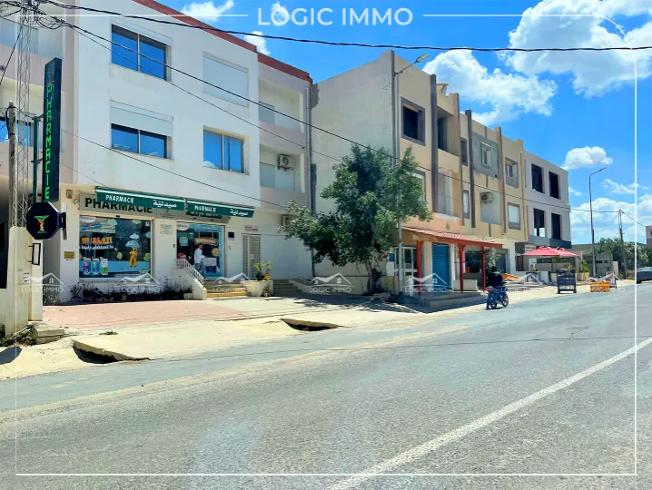 A vendre un terrain situé à sidi hamed prés pharmacie